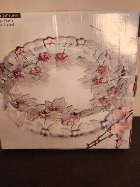 Vintage Studio Silversmiths Fine Crystal 12' Round Platter Venezia Collection.